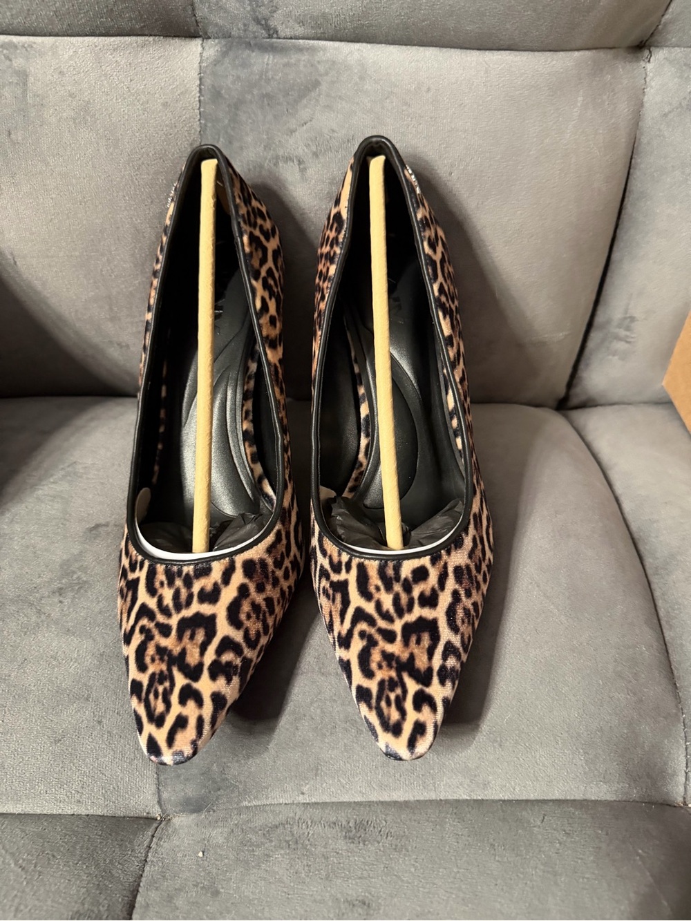 DKNY Natrona-Mid Pump Women's 8.5 (Cheetah/Leopard Print) Pointed Toe NWB